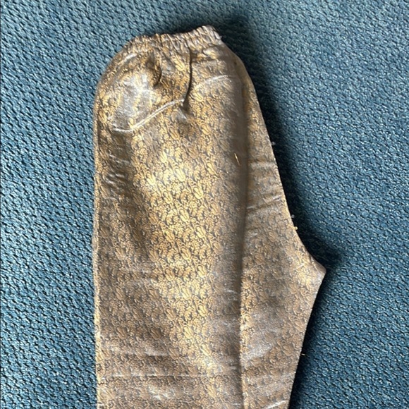 Pakistani Outfit, Never Been Worn, Canadian size Large - Picture 3 of 6